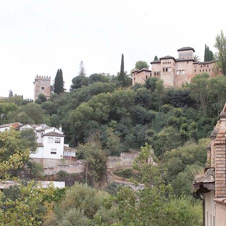 Piso para cuatro a los pies de la Alhambra Granada Exterior foto